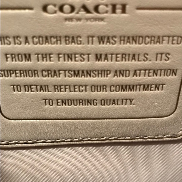 Coach bag with shoulder strap excellent condition - Picture 6 of 8